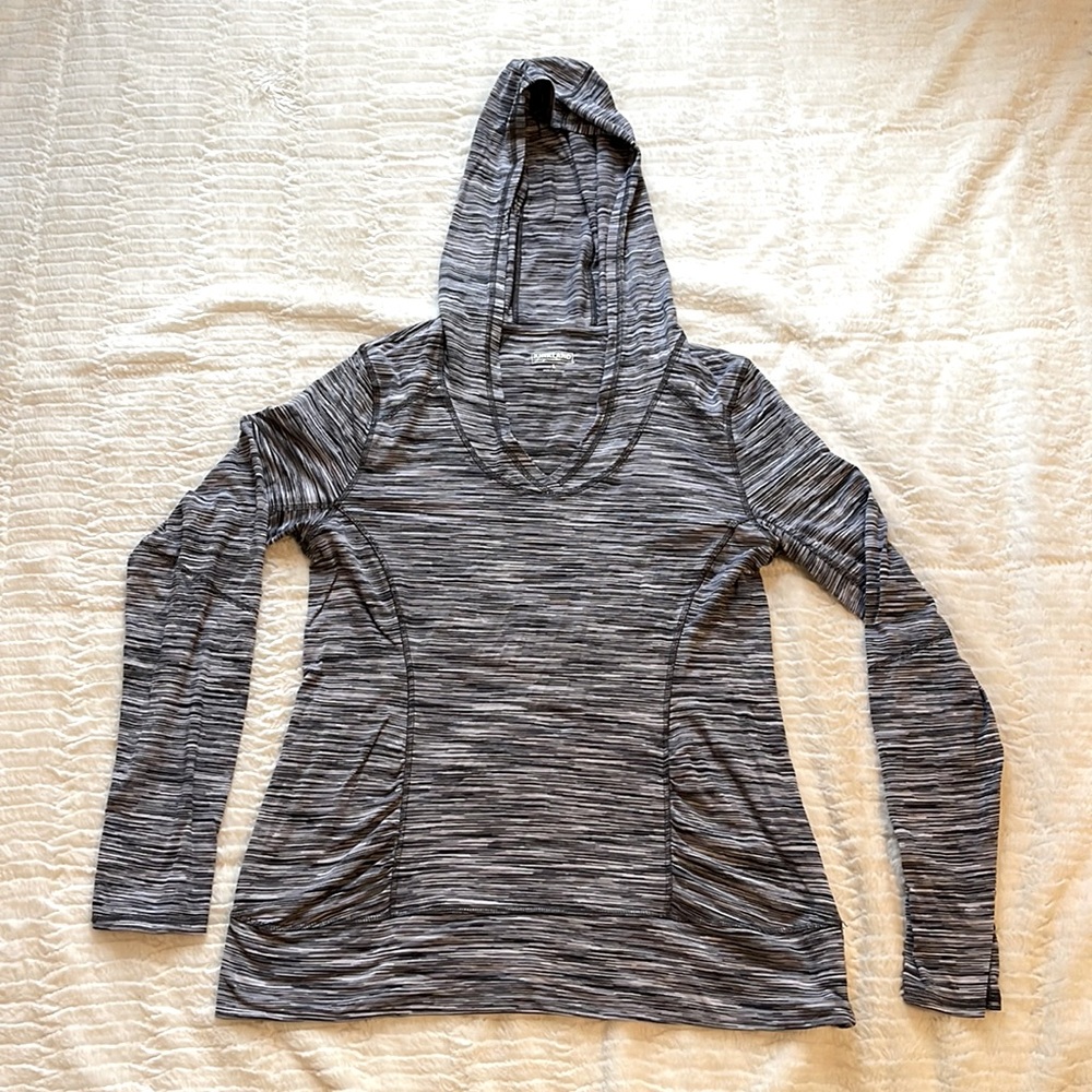 Athletic top